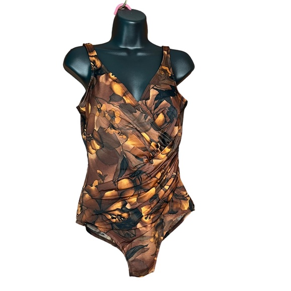 Miraclesuit Brown Pandora Floral One Piece Bathing Suit Swimsuit Size 14 - Picture 7 of 7